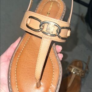 Tommy Hilfiger thong Tan Sandals with Gold Detail worn once!